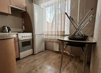 Аренда 2-ком. квартиры, 43 м2, Омск, улица Глинки, 2А