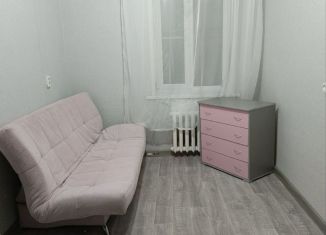 Сдача в аренду комнаты, 11 м2, Киров, улица Металлургов, 6