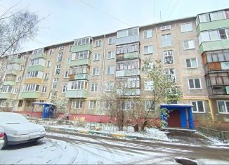 Продается 1-комнатная квартира, 30.1 м2, Ярославль, улица Урицкого, 32, Дзержинский район