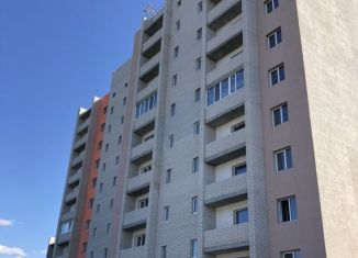 Продам 2-ком. квартиру, 71 м2, Балаково, улица Титова, 42