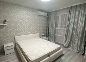 Сдается в аренду 2-ком. квартира, 40 м2, Москва, Аминьевское шоссе, 15, метро Аминьевская