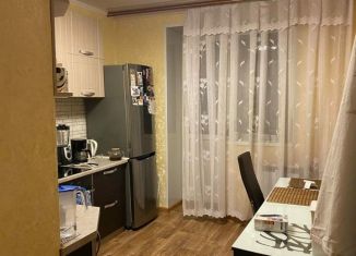 Сдается 1-ком. квартира, 50 м2, Курская область, улица Ленина, 65