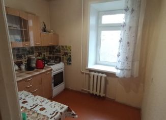 Продаю 1-комнатную квартиру, 32 м2, Назарово, улица Арбузова, 83А