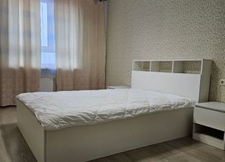 Сдам в аренду 2-ком. квартиру, 65 м2, Обнинск, улица Курчатова, 25/1