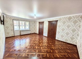 Продам трехкомнатную квартиру, 80 м2, Нальчик, проспект Ленина, 61А