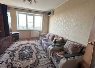 Продам трехкомнатную квартиру, 64 м2, Азов, улица Макаровского, 88