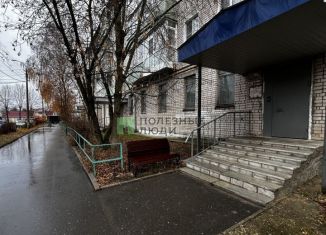 Продаю 3-комнатную квартиру, 59 м2, Ковров, улица Фрунзе, 2