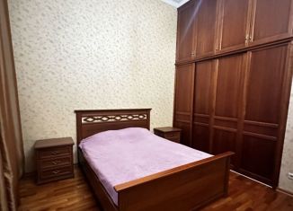 Сдается двухкомнатная квартира, 130 м2, Санкт-Петербург, 8-я Советская улица, 48