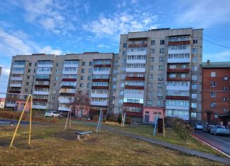 Продаю 2-ком. квартиру, 47 м2, Серов, улица Ленина, 221