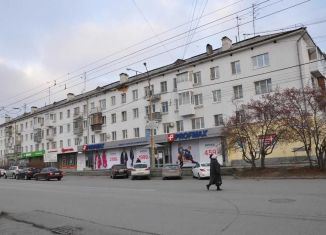 Продается 1-ком. квартира, 35.8 м2, Екатеринбург, Кировский район, Комсомольская улица, 1