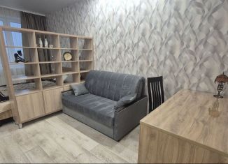 Сдаю 1-ком. квартиру, 40 м2, Домодедово, улица Кирова, 17к1