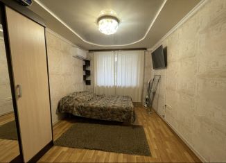 Сдам 1-ком. квартиру, 35 м2, Пятигорск, улица Коста Хетагурова, 8