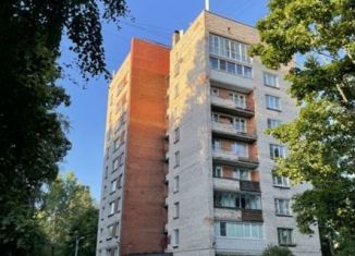 Сдам в аренду 2-комнатную квартиру, 53 м2, Санкт-Петербург, улица Карпинского, 34к1, метро Академическая