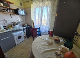 Продам 3-комнатную квартиру, 60 м2, Ростов-на-Дону, улица Ларина, 41/19