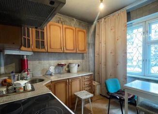 Продажа четырехкомнатной квартиры, 80 м2, Новокузнецк, Горьковская улица, 4В