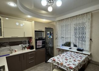 Продаю 3-комнатную квартиру, 71 м2, Ставропольский край, улица Жмакина, 58