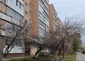 3-комнатная квартира на продажу, 63 м2, Тольятти, улица Лизы Чайкиной, 68