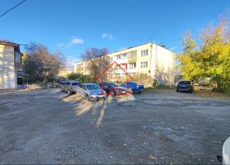 Продажа 2-ком. квартиры, 54 м2, Верхняя Пышма, улица Петрова, 9Б