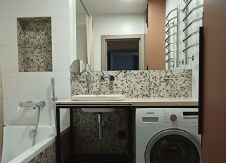 Продам 2-комнатную квартиру, 67 м2, Красноярский край, Парусная улица, 10