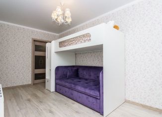 Сдается трехкомнатная квартира, 80 м2, Краснодарский край, улица Героев-Разведчиков, 10