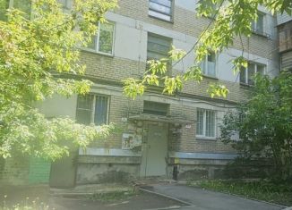 Продажа 2-ком. квартиры, 45 м2, Челябинск, Каслинская улица, 44