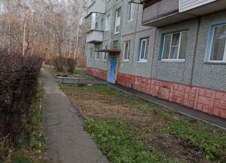 Продается двухкомнатная квартира, 47.8 м2, Омск, улица Силина, 5