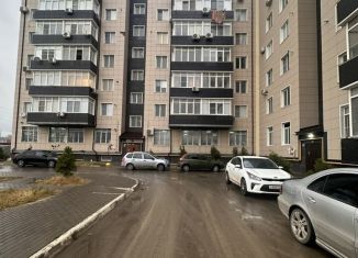 Сдаю в аренду двухкомнатную квартиру, 65 м2, Дагестан, улица Каспийское шоссе, 30