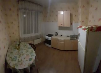 Сдам 4-комнатную квартиру, 89 м2, Москва, Старобитцевская улица, 23к2, район Северное Бутово