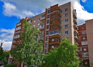 Продажа 2-ком. квартиры, 52 м2, Петергоф, Чебышёвская улица, 10к2