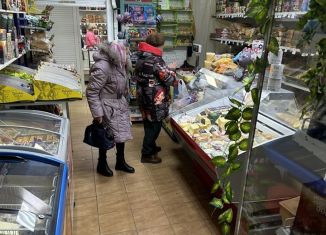 Продам торговую площадь, 20 м2, Иркутская область, микрорайон Юбилейный, 42