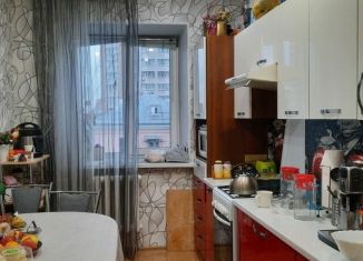 Продается 2-комнатная квартира, 50 м2, Казань, улица Чапаева, 28