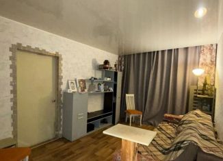 Продается трехкомнатная квартира, 50 м2, Таганрог, Инициативная улица, 28