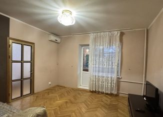 Продам 3-комнатную квартиру, 73 м2, Анапа, Черноморская улица, 13