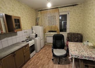 Сдается 2-комнатная квартира, 62 м2, Калужская область, улица Фомушина, 10