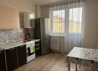 Сдам 1-ком. квартиру, 35 м2, поселок городского типа Афипский, улица 50 лет Октября, 46