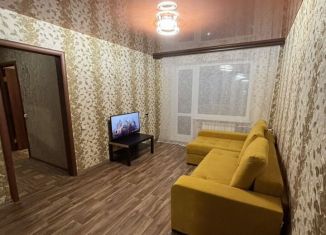 Сдам 2-ком. квартиру, 430 м2, Омская область, улица Лукашевича, 1