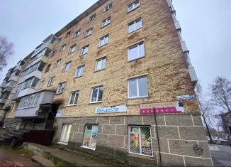 Продам 3-комнатную квартиру, 51 м2, Удмуртия, улица Степана Разина, 11