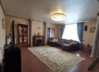 Продам 3-ком. квартиру, 135.9 м2, Александров, Красный переулок, 17