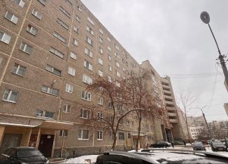 Продажа 3-ком. квартиры, 57 м2, Екатеринбург, Кировградская улица, 34