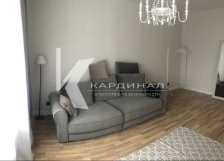 Сдам 1-комнатную квартиру, 42 м2, Старый Оскол, микрорайон Космос, 12