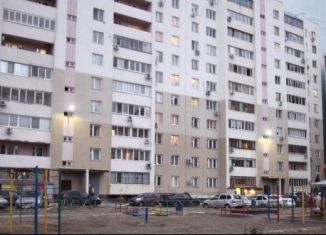 Сдам 2-ком. квартиру, 62 м2, Оренбург, улица Терешковой, 245