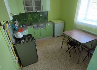 Продам 2-ком. квартиру, 50 м2, Новгородская область, улица Яковлева, 53