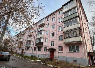 Продается трехкомнатная квартира, 56.1 м2, Раменское, Коммунистическая улица, 1