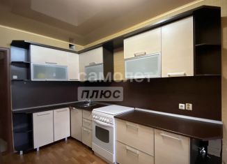 Продается 2-ком. квартира, 60 м2, Набережные Челны, улица 40 лет Победы, 45А