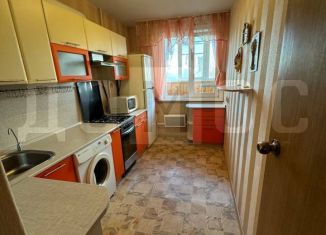 Продажа 3-комнатной квартиры, 64 м2, Екатеринбург, улица Черепанова, 18, метро Площадь 1905 года