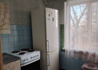 Продается 2-комнатная квартира, 50 м2, Челябинск, улица Братьев Кашириных, Калининский район