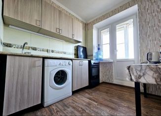 Продам 3-комнатную квартиру, 55 м2, Шахты