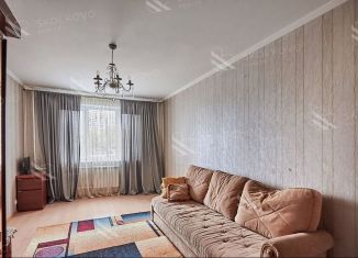 Продам 4-ком. квартиру, 98 м2, Москва, улица Академика Анохина, 46к3