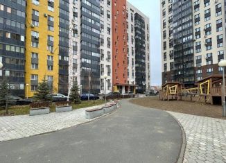 Продается 2-комнатная квартира, 47.2 м2, Казань, улица Александра Курынова, 6к2