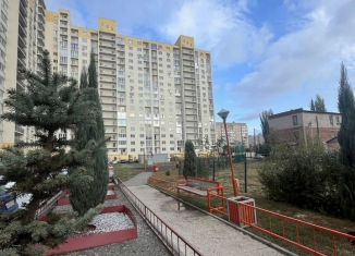 Продается 2-ком. квартира, 56 м2, Саратовская область, проспект Фридриха Энгельса, 95Б